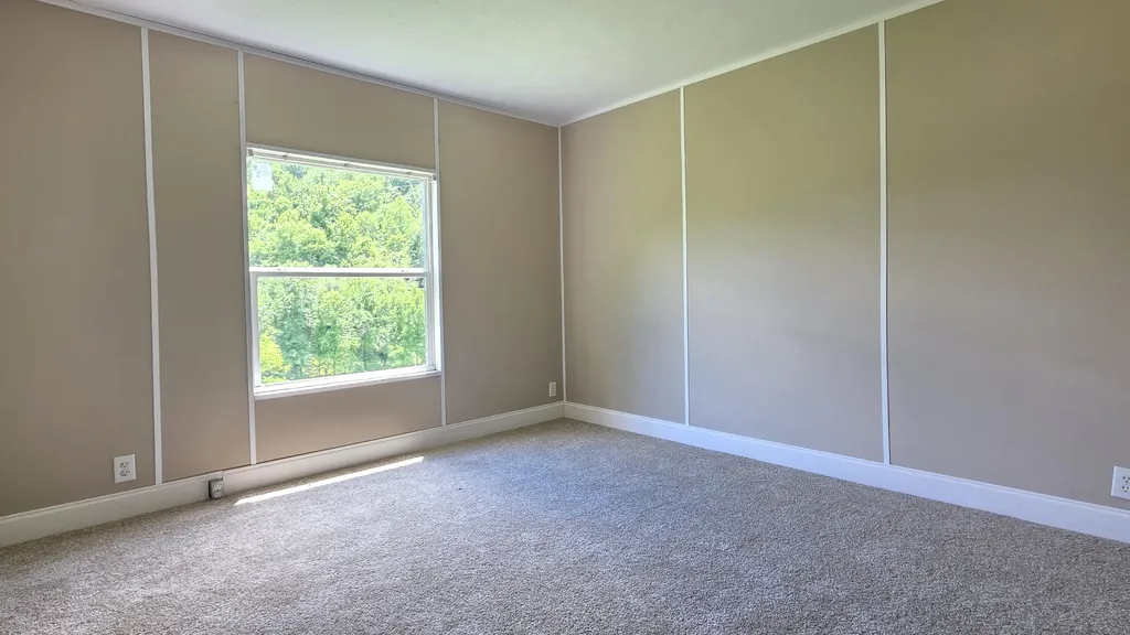 1060 Veneable School Road Booneville KY 41314