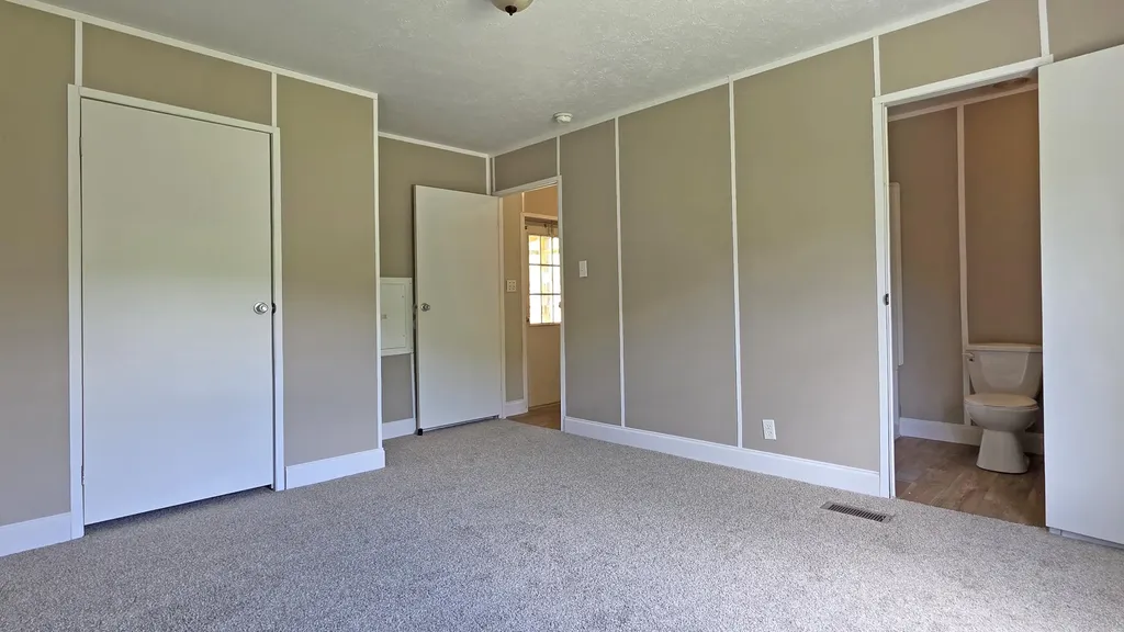 1060 Veneable School Road Booneville KY 41314