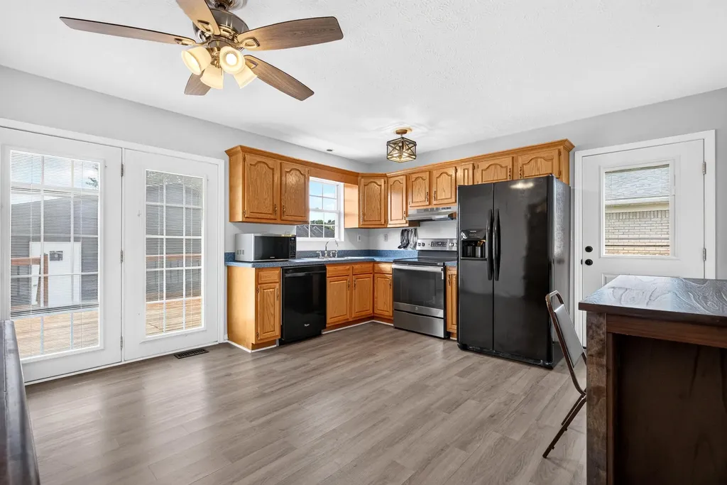 472 Beechcliff Circle Shepherdsville KY 40165