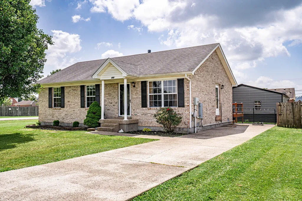 472 Beechcliff Circle Shepherdsville KY 40165