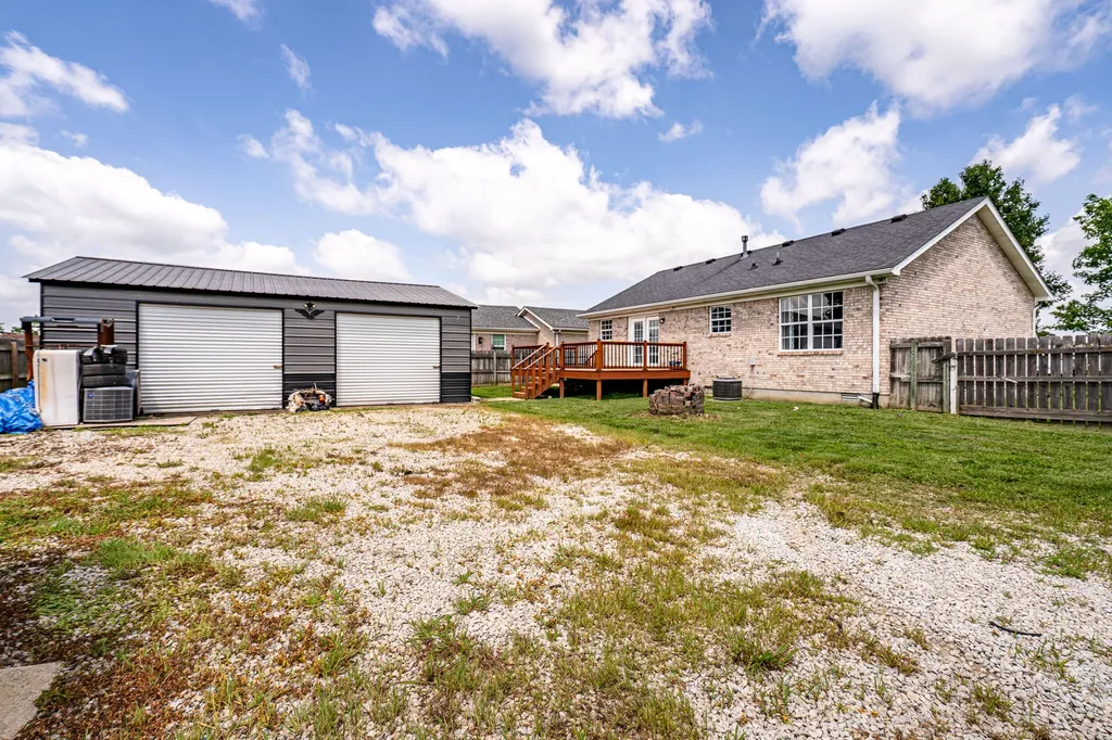 472 Beechcliff Circle Shepherdsville KY 40165