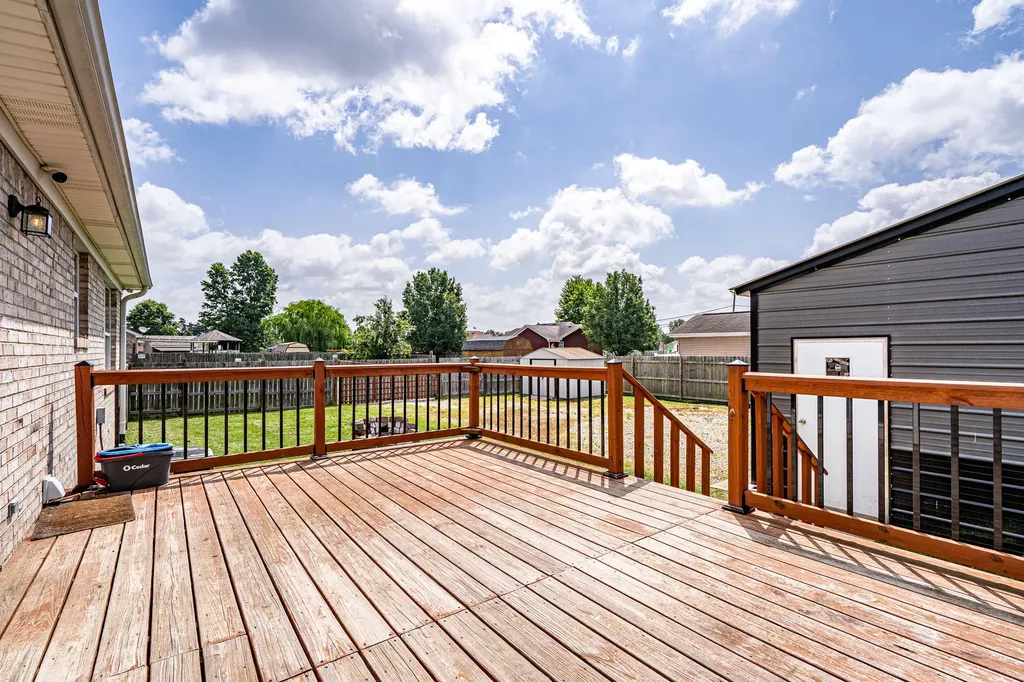 472 Beechcliff Circle Shepherdsville KY 40165