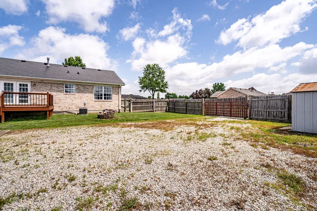 472 Beechcliff Circle Shepherdsville KY 40165