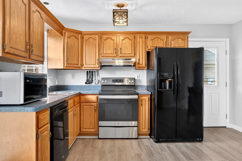 472 Beechcliff Circle Shepherdsville KY 40165