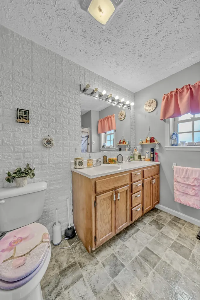 1235 Hallwood Drive Morehead KY 40351