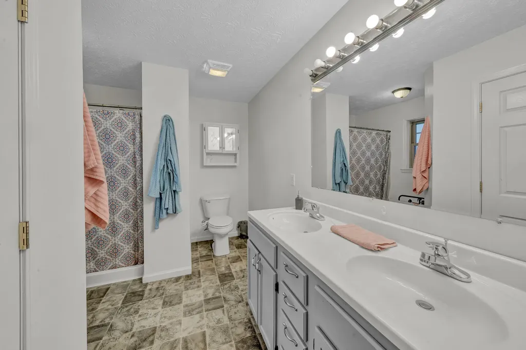 1235 Hallwood Drive Morehead KY 40351