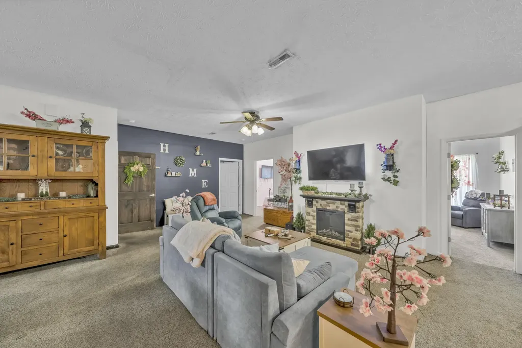 1235 Hallwood Drive Morehead KY 40351
