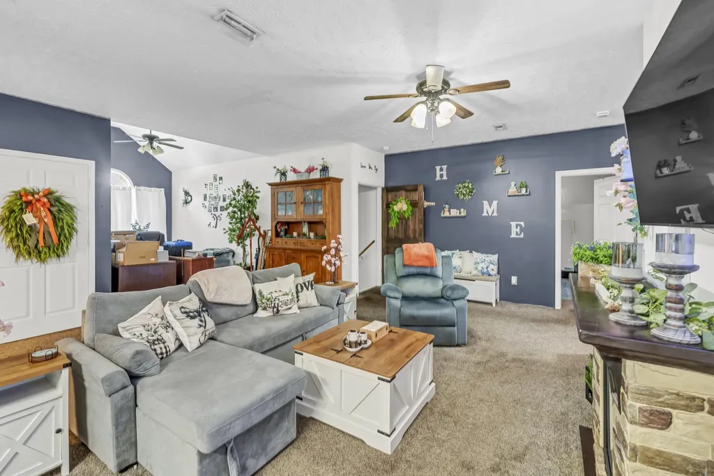 1235 Hallwood Drive Morehead KY 40351