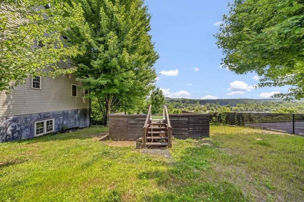 1235 Hallwood Drive Morehead KY 40351
