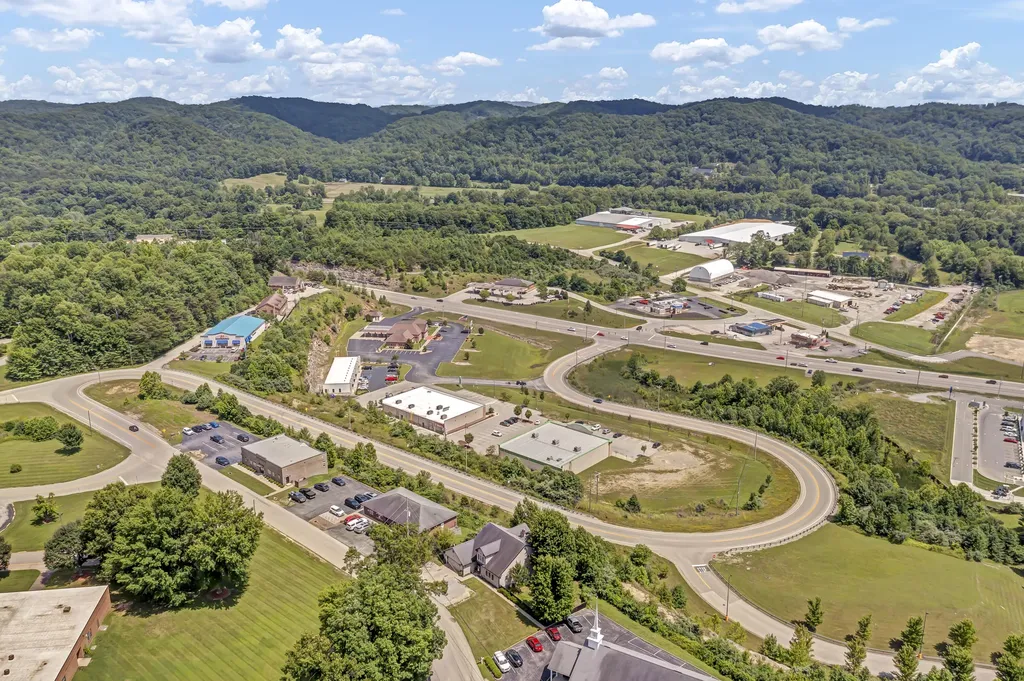 1235 Hallwood Drive Morehead KY 40351
