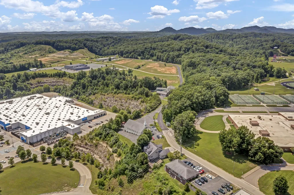 1235 Hallwood Drive Morehead KY 40351