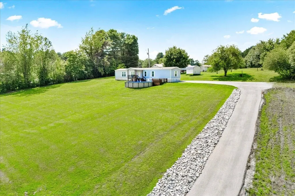 1295 Old Salem Road London KY 40741