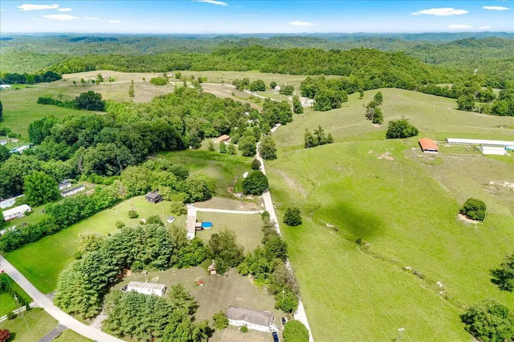 1295 Old Salem Road London KY 40741