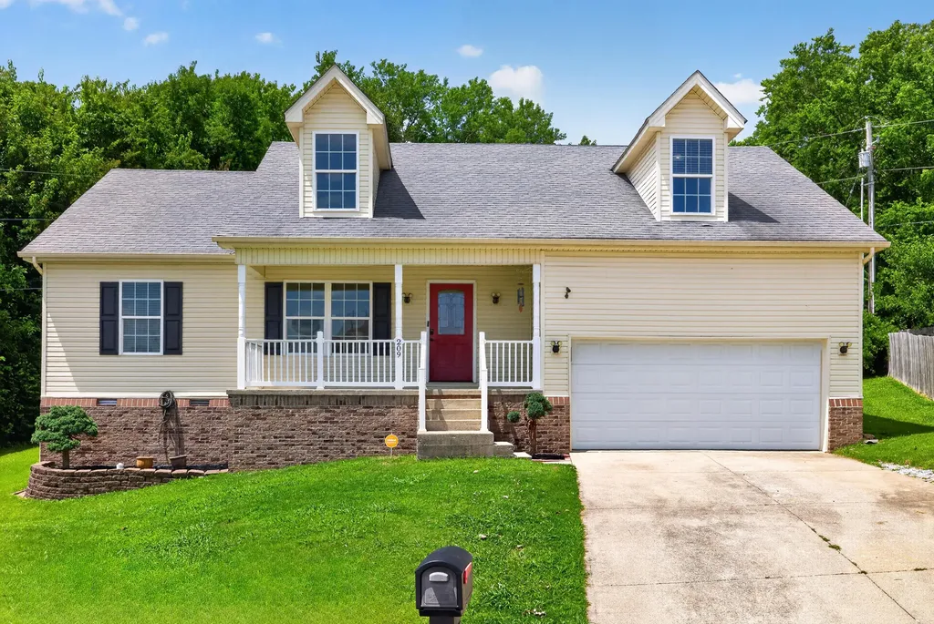 209 Connie Lane Winchester KY 40391