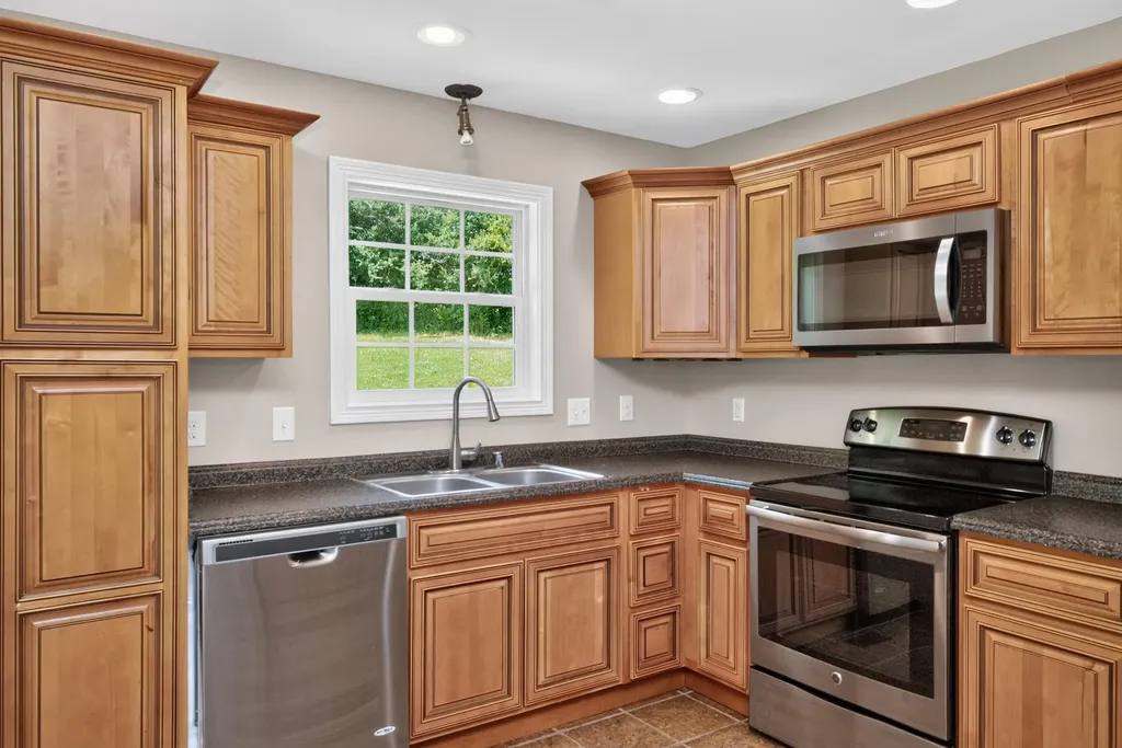 209 Connie Lane Winchester KY 40391