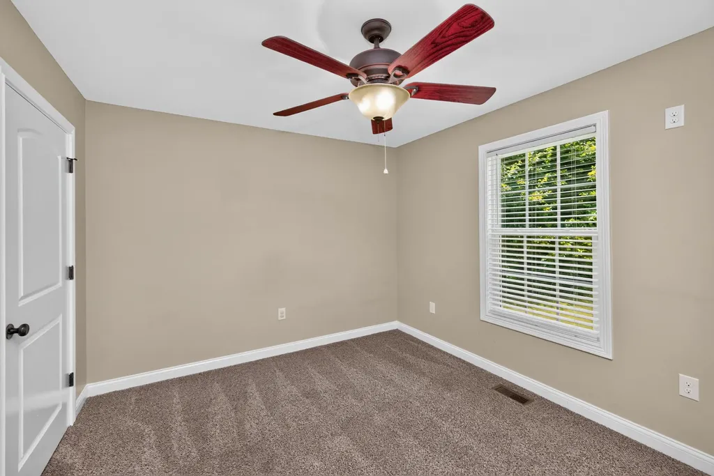 209 Connie Lane Winchester KY 40391