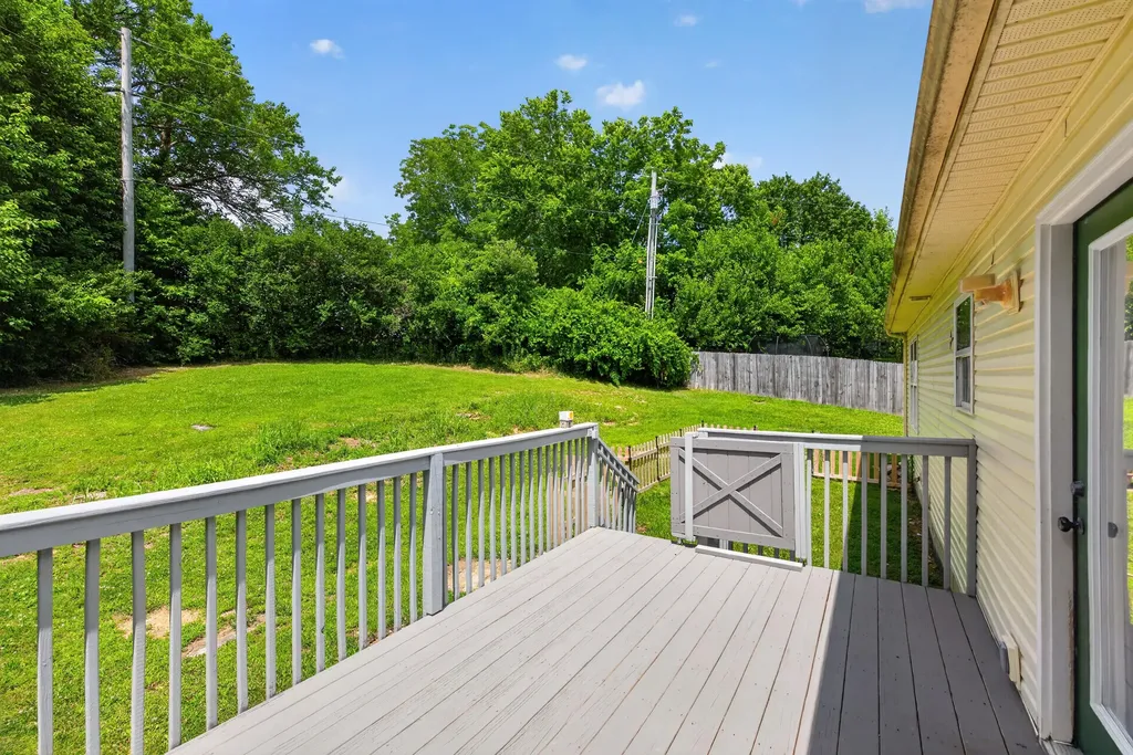209 Connie Lane Winchester KY 40391