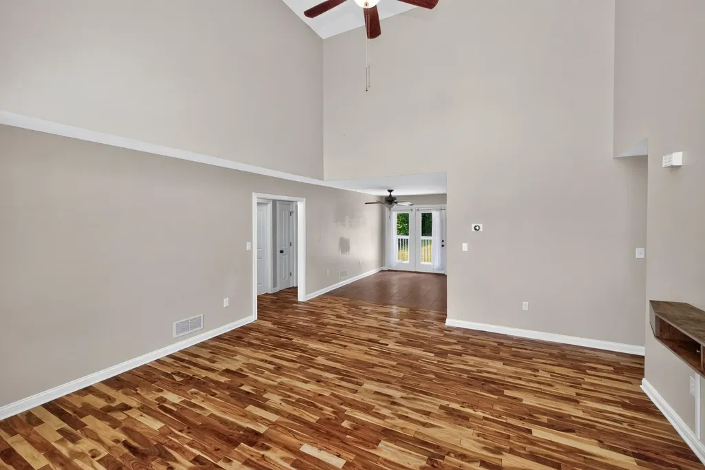 209 Connie Lane Winchester KY 40391