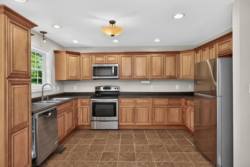 209 Connie Lane Winchester KY 40391