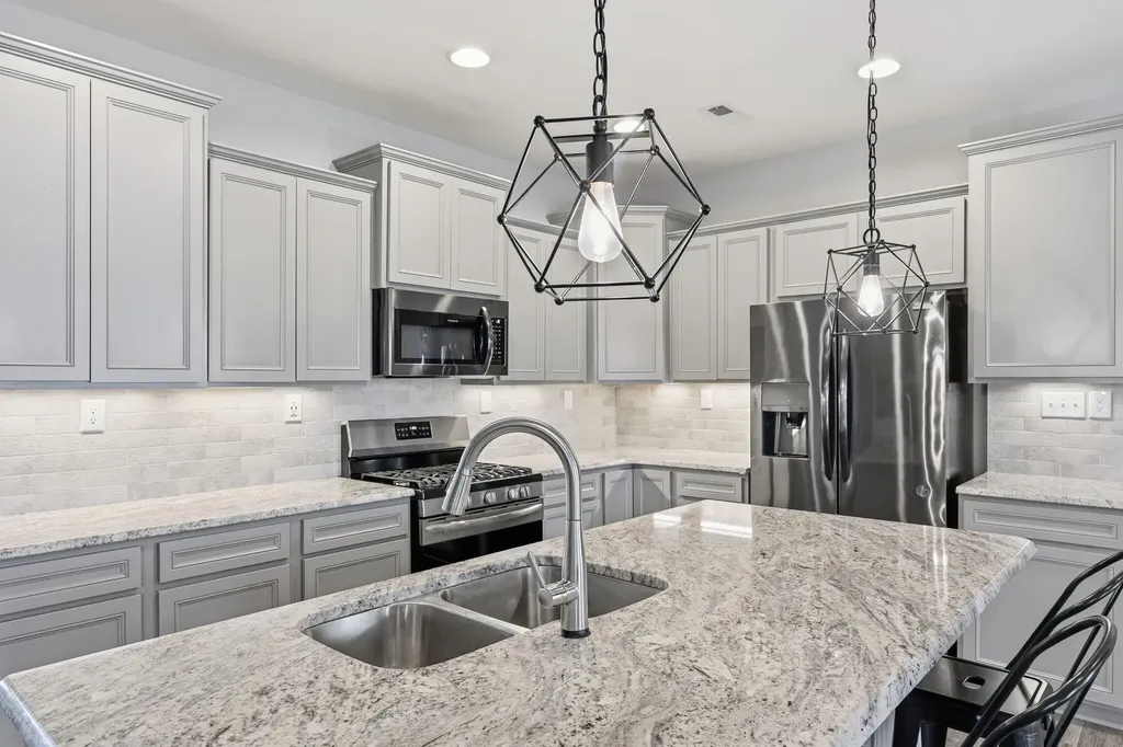 240 Blackthorn Drive Nicholasville KY 40356