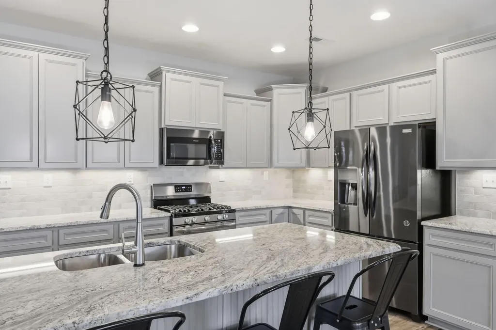 240 Blackthorn Drive Nicholasville KY 40356