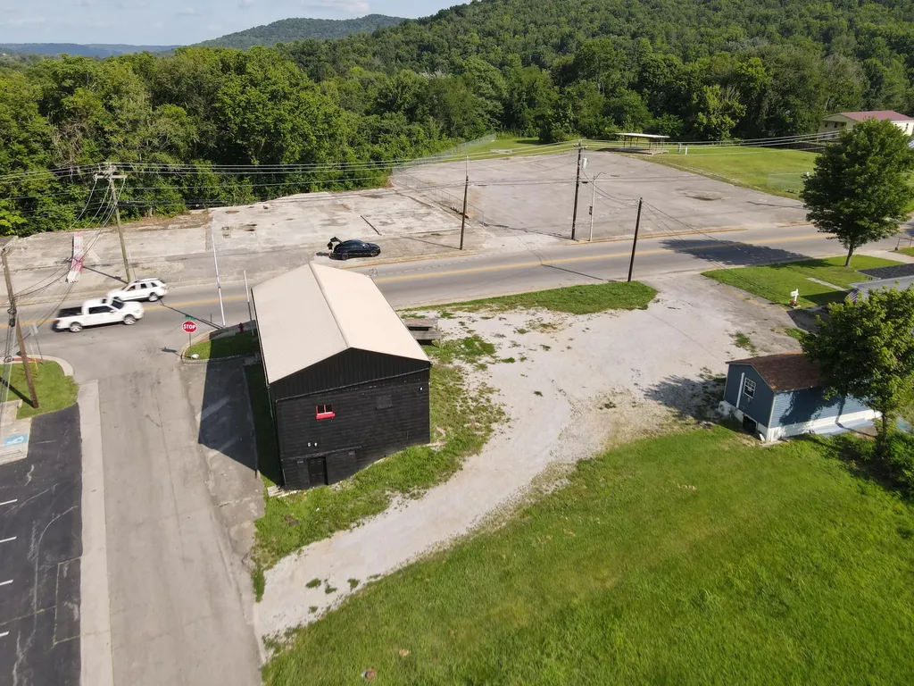 160 S Main Street Monticello KY 42633