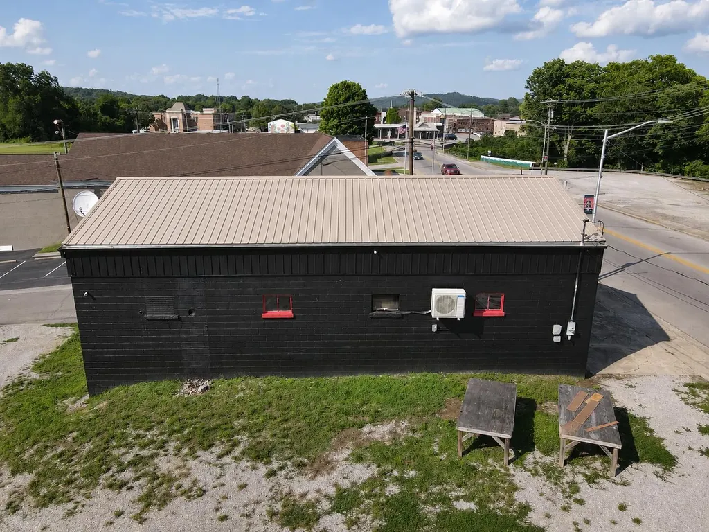 160 S Main Street Monticello KY 42633