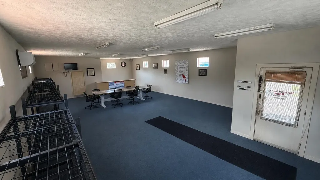 160 S Main Street Monticello KY 42633