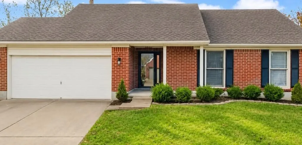131 Hawthorne Drive Georgetown KY 40324