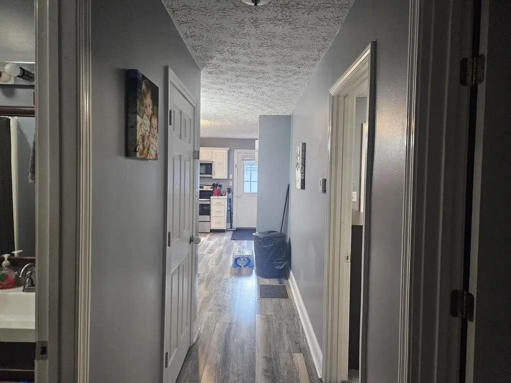 1229 Ky-80 Russell Springs KY 42642