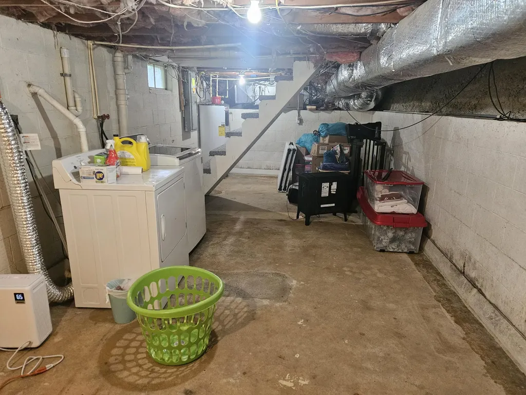 1229 Ky-80 Russell Springs KY 42642