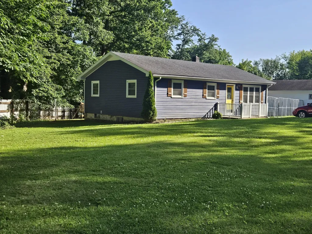 1229 Ky-80 Russell Springs KY 42642