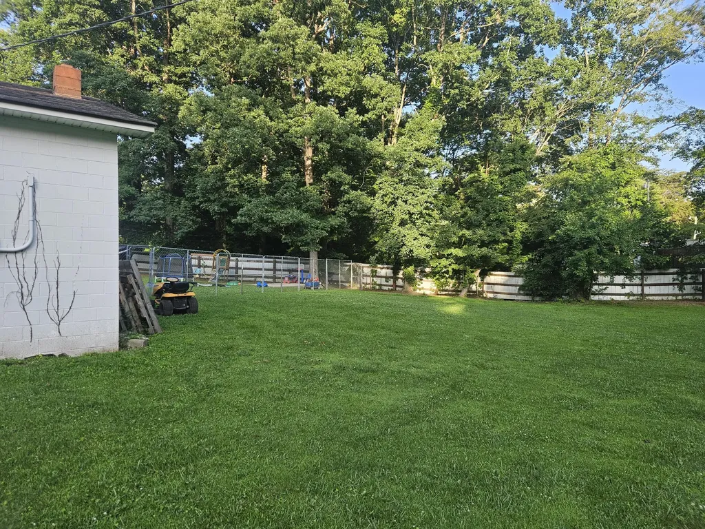 1229 Ky-80 Russell Springs KY 42642