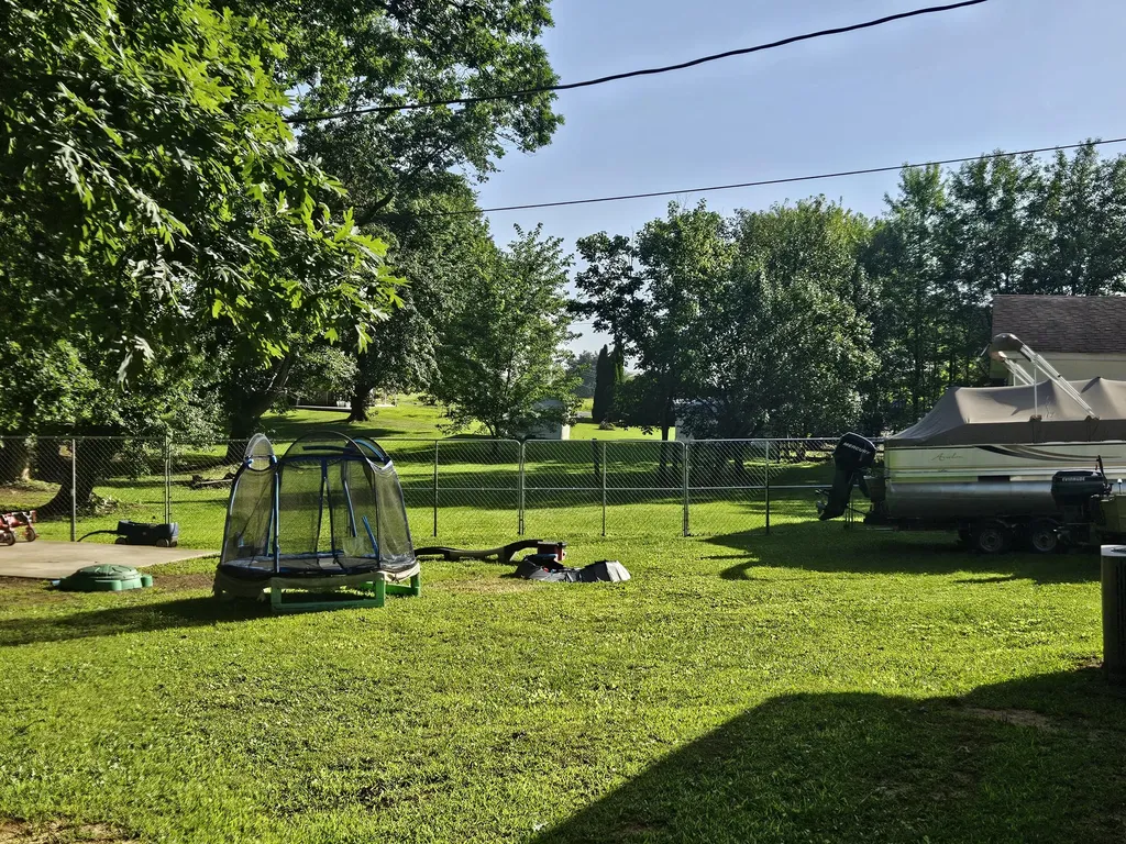 1229 Ky-80 Russell Springs KY 42642