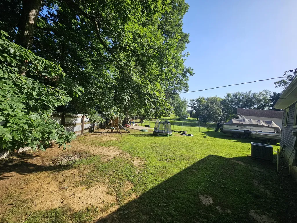 1229 Ky-80 Russell Springs KY 42642