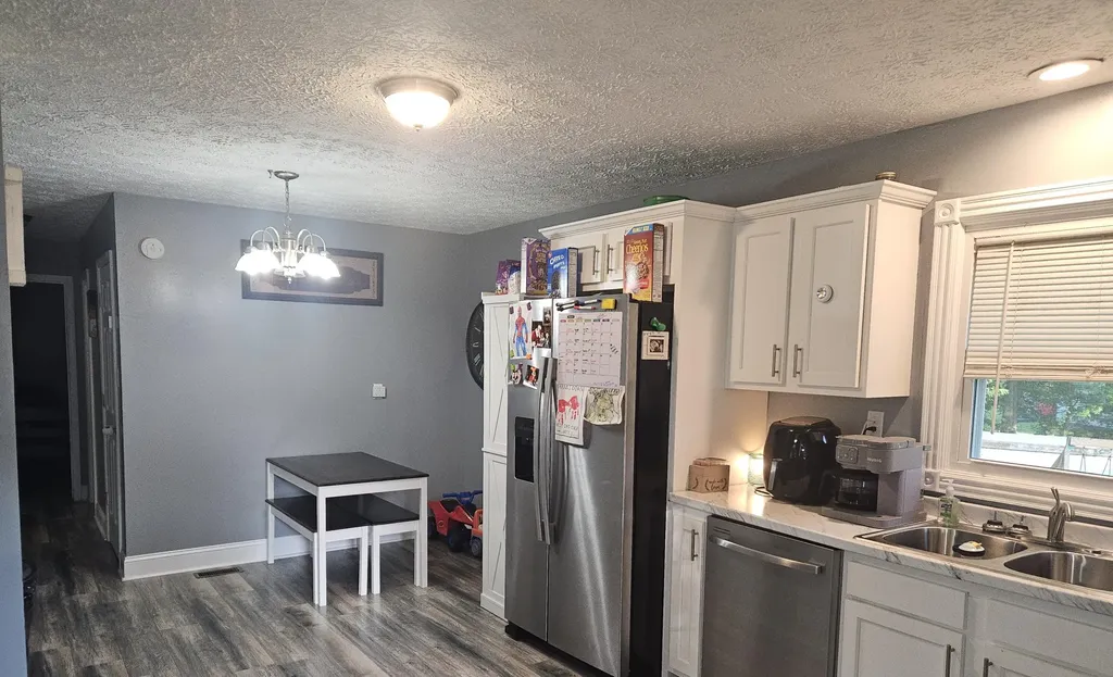 1229 Ky-80 Russell Springs KY 42642