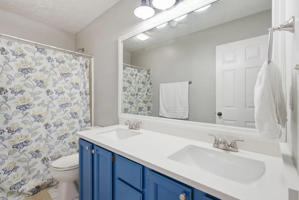 2013 Planters Court Lexington KY 40514