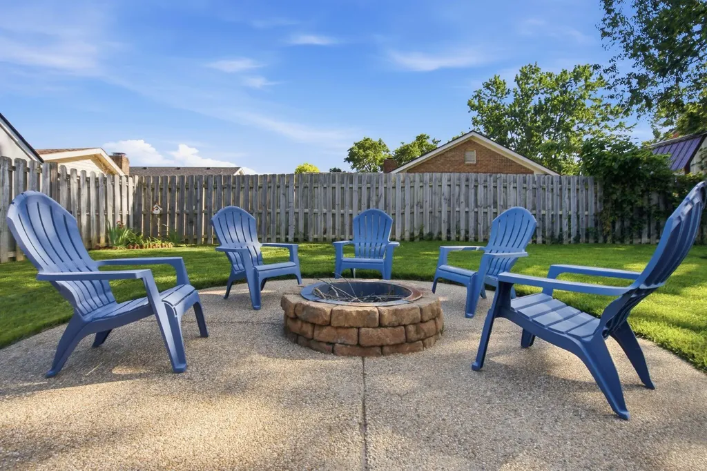 2013 Planters Court Lexington KY 40514