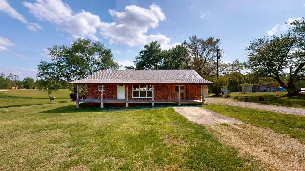 1875 Buffalo Road New Concord KY 42076