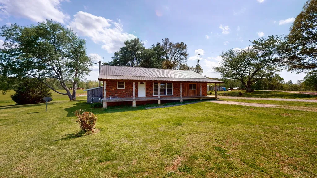 1875 Buffalo Road New Concord KY 42076