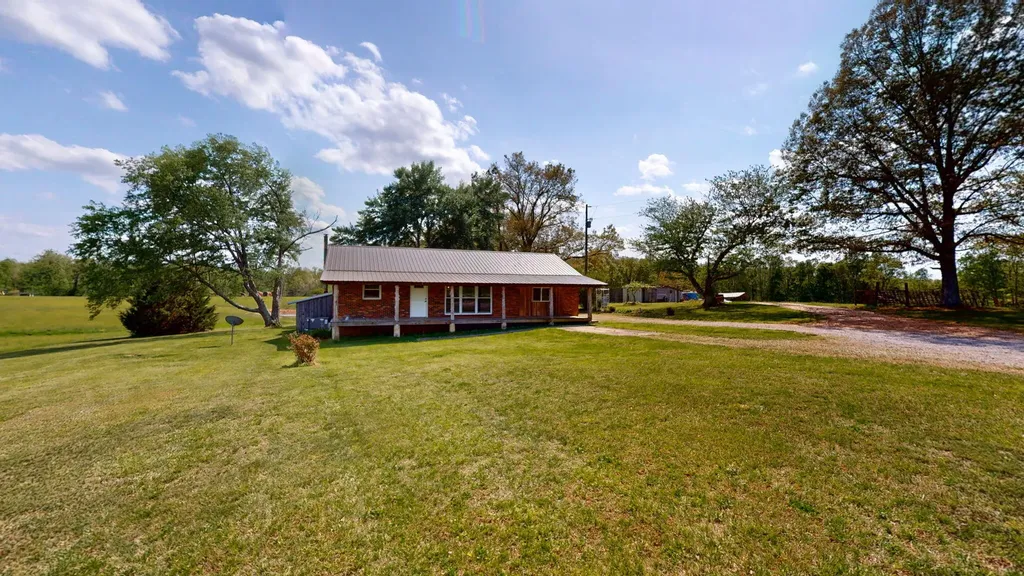 1875 Buffalo Road New Concord KY 42076