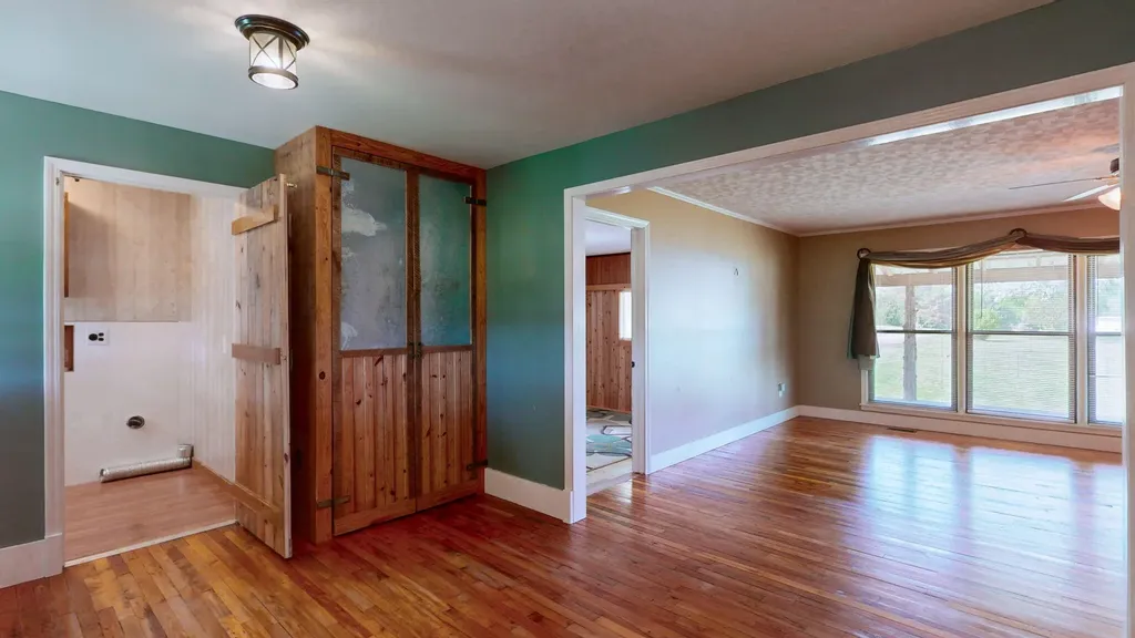 1875 Buffalo Road New Concord KY 42076