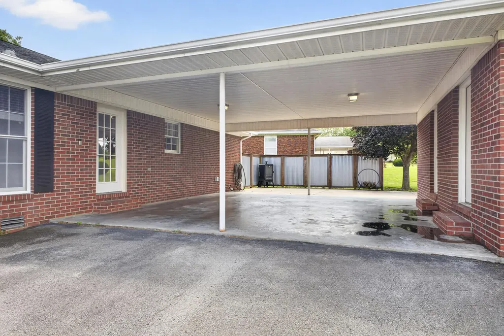 918 Sanderson Drive Hopkinsville KY 42240