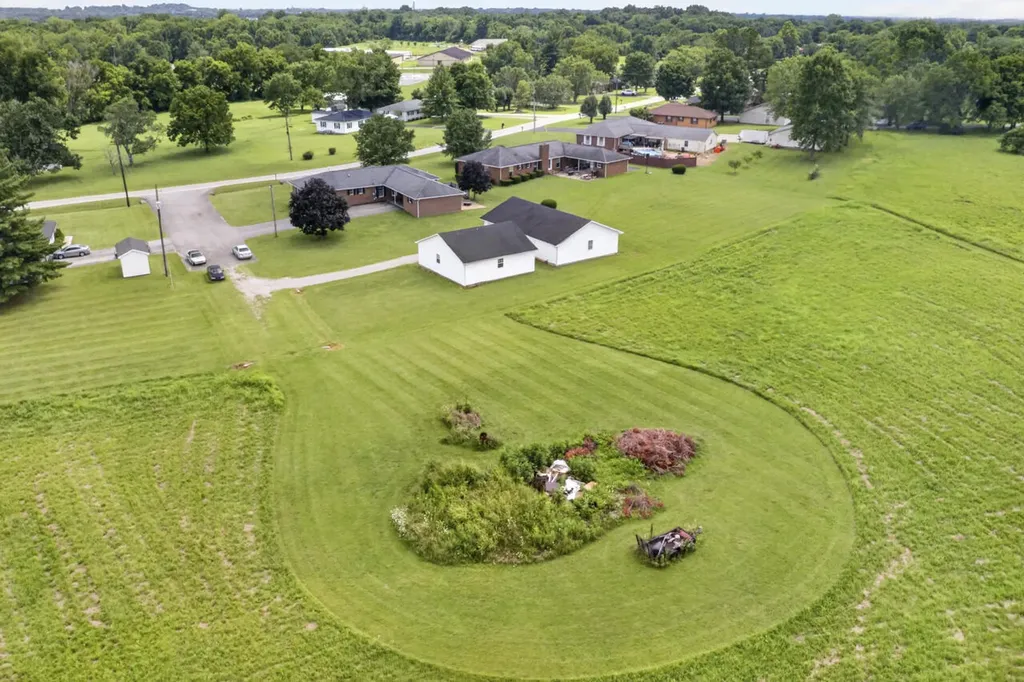 918 Sanderson Drive Hopkinsville KY 42240