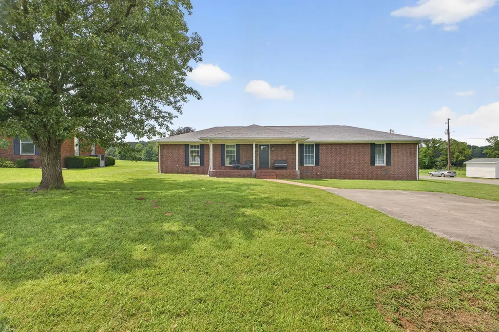 918 Sanderson Drive Hopkinsville KY 42240