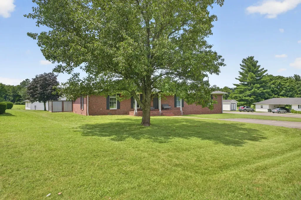 918 Sanderson Drive Hopkinsville KY 42240