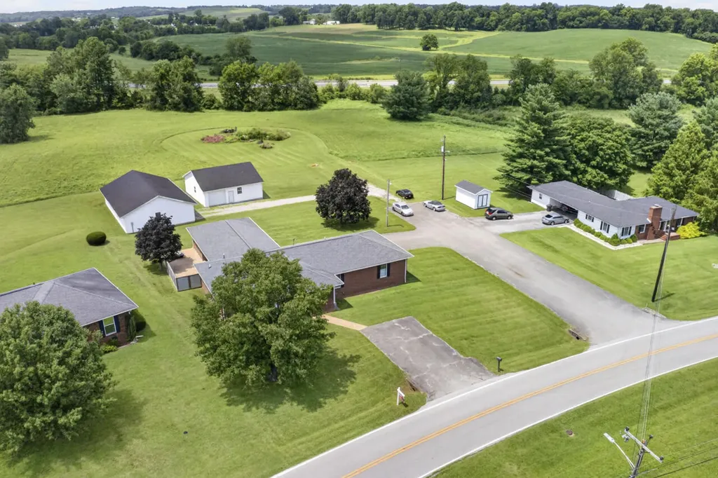 918 Sanderson Drive Hopkinsville KY 42240