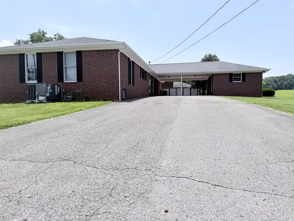 918 Sanderson Drive Hopkinsville KY 42240
