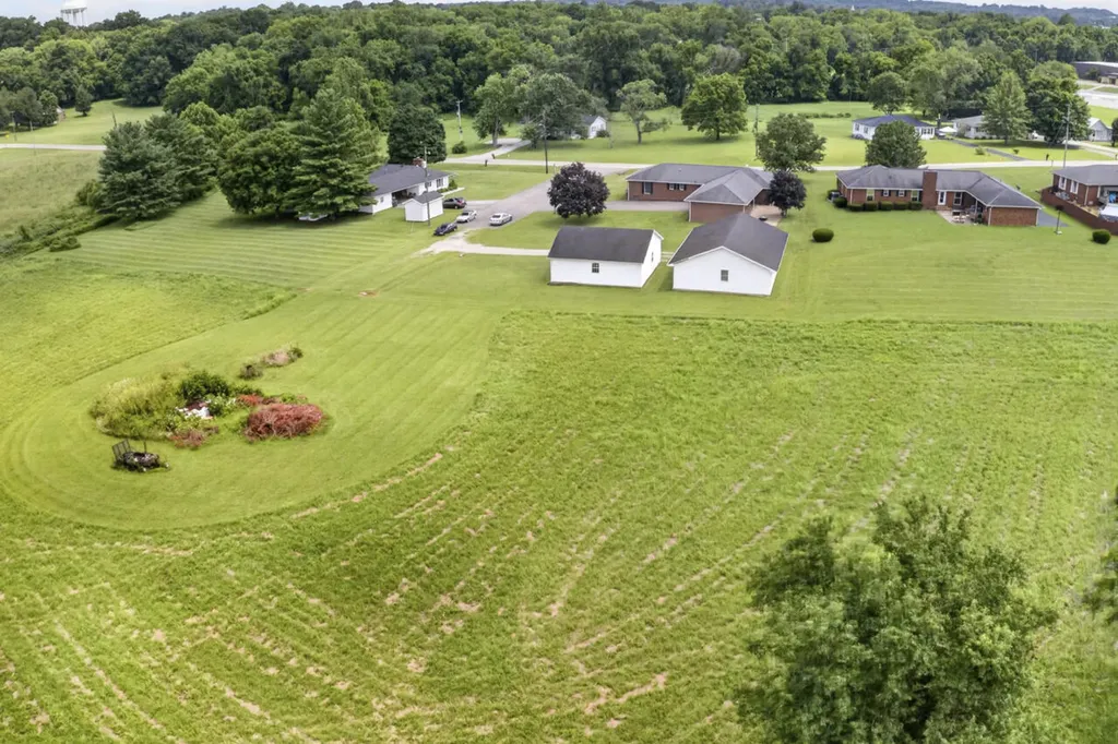 918 Sanderson Drive Hopkinsville KY 42240
