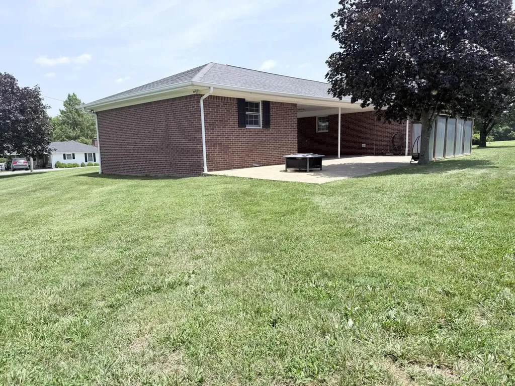 918 Sanderson Drive Hopkinsville KY 42240